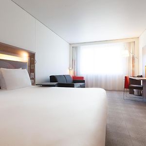 Executive Queen Room